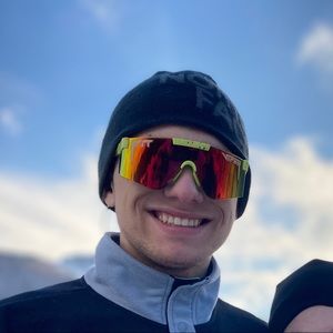 Meet your Posher, Nicholas